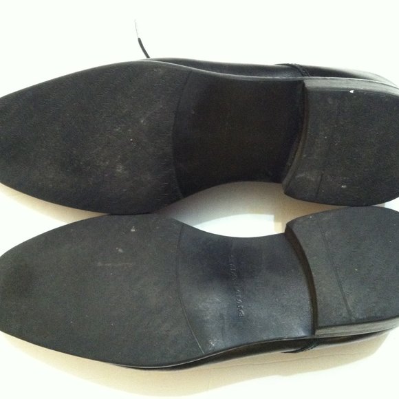 BANANA REPUBLIC MENS PRE-OWNED BLACK ITALIAN LEATHER DRESS SHOES SIZE: 10.5M
